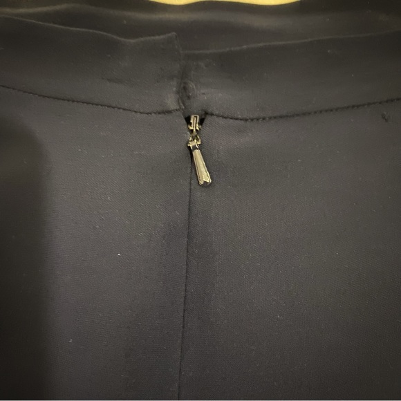 Magaschoni Blue Silk Career Wear Pencil Skirt, Size 12 - Picture 5 of 10